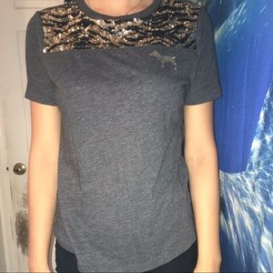 PINK grey T-shirt with sequins